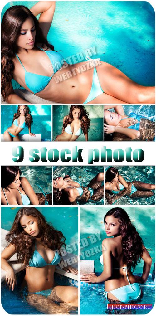 Красивая девушка в купальнике / Beautiful girl in a bathing suit - stock photos