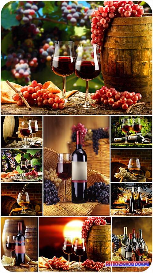 Вино, бокалы с вином и виноград - сток фото