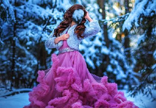  Шаблон psd женский - Фотосет в пышном розовом платье 